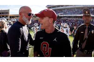 Surprising Oklahoma prediction leaves SEC fans scratching their heads