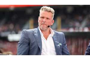 Did anyone win the Pat McAfee field goal challenge in Week 9 in Bloomington, Indiana?