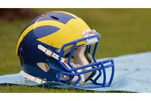 Which college football programs are joining the FBS in 2025?