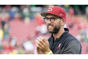 Stanford GM Andrew Luck raises eyebrows with hiring of Frank Reich