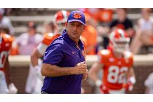 College football contenders with the most dangerous schedules in 2025