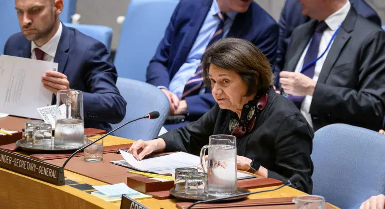 Rosemary DiCarlo, Under-Secretary-General for Political and Peacebuilding Affairs, addresses the Security Council meeting on maintenance of peace and security of Ukraine. Rosemary DiCarlo, Under-Secretary-General for Political and Peacebuilding Affairs, addresses the Security Council meeting on maintenance of peace and security of Ukraine.