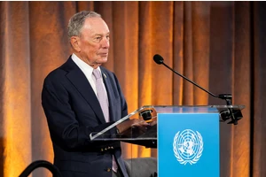 Michael Bloomberg spotlights best steps now for urgent climate action | | UN News