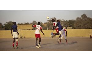 ‘No life without land’, says campaigning athlete at UN desertification meeting | UN News