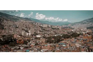 Training offers a way out of poverty for young victims of Colombian conflict | UN News