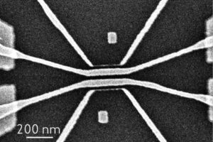 10nm pattern generation using thermal scanning probe lithography enabled by simplified materials and processes