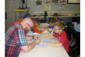 Students Learn About Electrical Circuits by Sewing Lights into Their Shirts