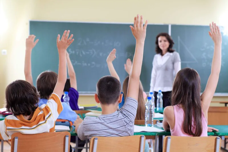 class raising hands class raising hands