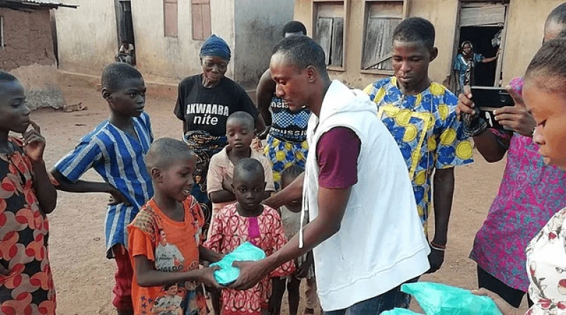 png nigerian food need pop Credit: Olumide Ajakaye via CC-BY-SA-4.0