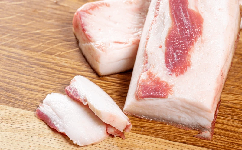 Texture is a pivotal part of the role of a fat substitute. Cellva Ingredients' fat substitute plays a pivotal role in improving the texture of plant-based meat. It's designed to replicate the mouthfeel, juiciness, and succulence of traditional meat, which is often attributed to the fats found in animal products​. Credit: Marco Verch Photography via CC-BY-2.0