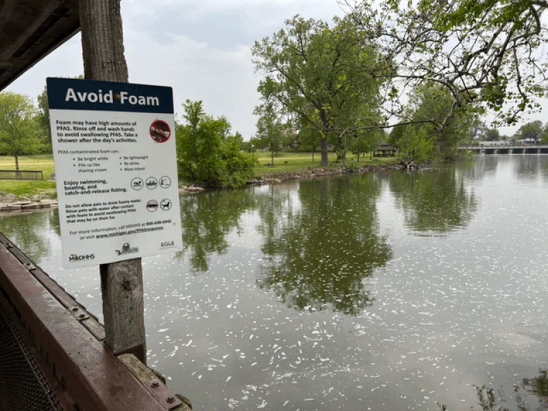 sign to avoid foam containing pfas on huron river Even the mention of toxic chemicals interacting with the environment is frightening. Credit: MountainFae via CC-BY-SA-4.0