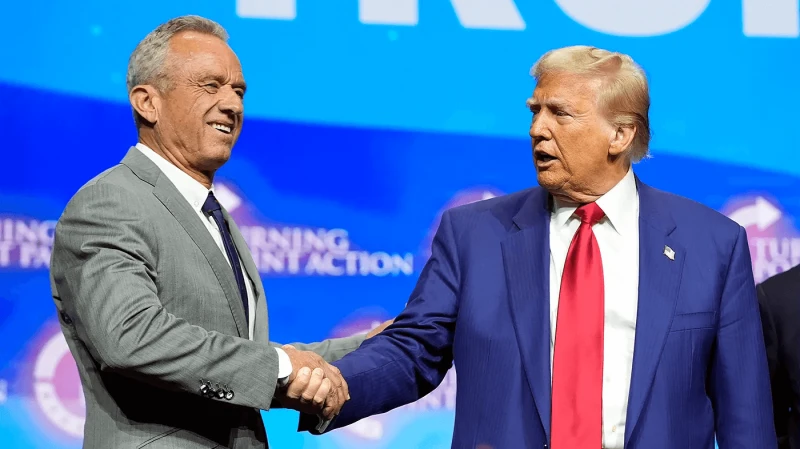 kennedyjrrober_trumpdonald_102324ap01_w kennedyjrrober_trumpdonald_102324ap01_w