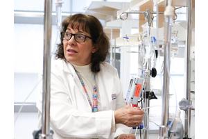 UMass Amherst Nurse-Engineer Team Recognized for Innovative IV Pole Enhancing Patient Safety