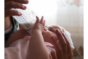 Study Finds Elevated Added Sugar Levels in US Infant Formula Contradicting Medical Guidelines