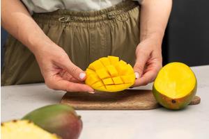 New Research Highlights Potential Heart and Metabolic Benefits of Daily Mango Consumption in Postmenopausal Women
