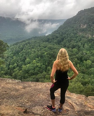 One last hike in Tennessee: The hike to Signal Mountain’s Rainbow Lake and Edwards Point is one of the best day hikes near Chattanooga, about four hours. The main attraction of the hike are several viewpoints of the Tennessee River Gorge. It was a misty,