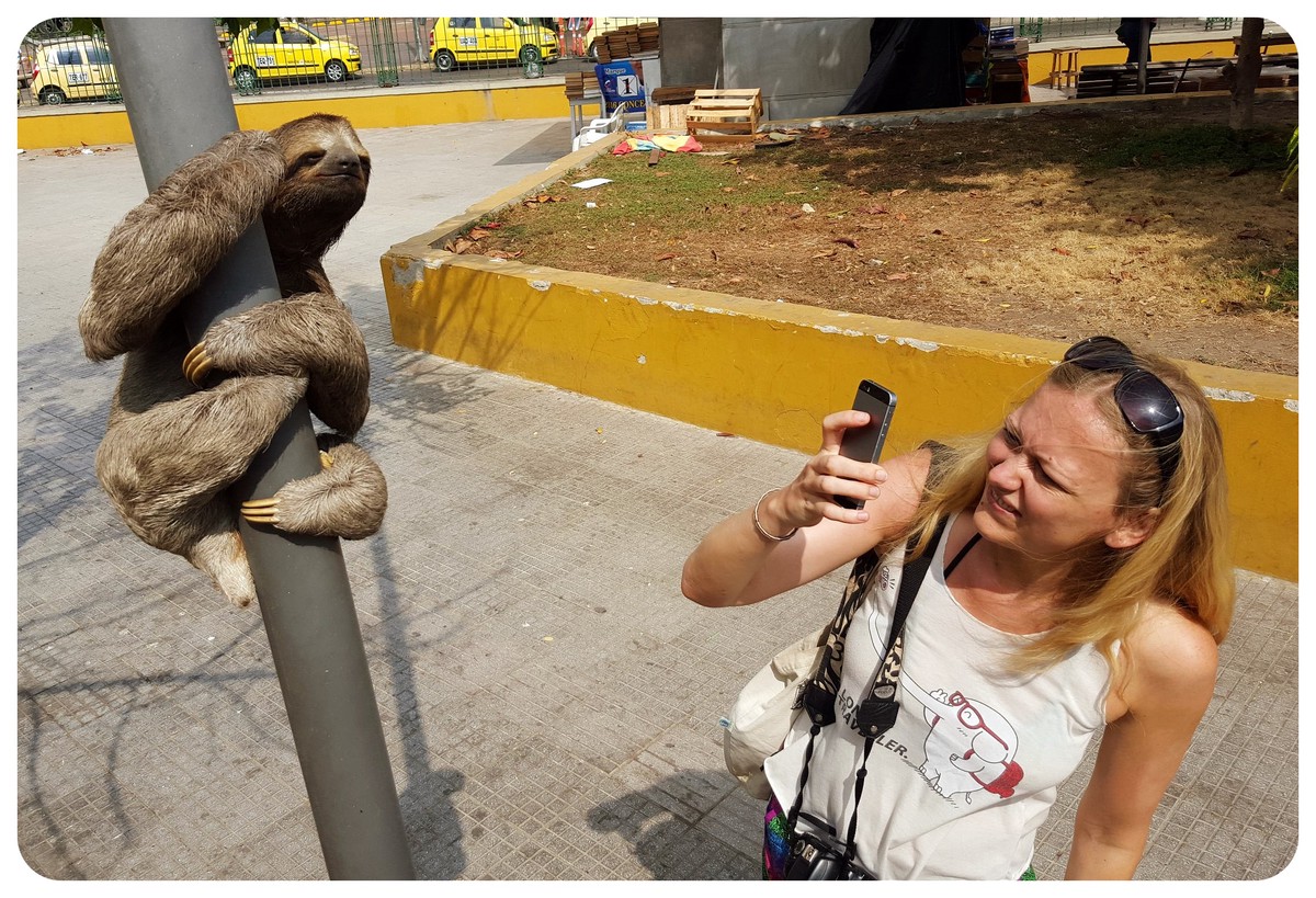 solo female travel colombia