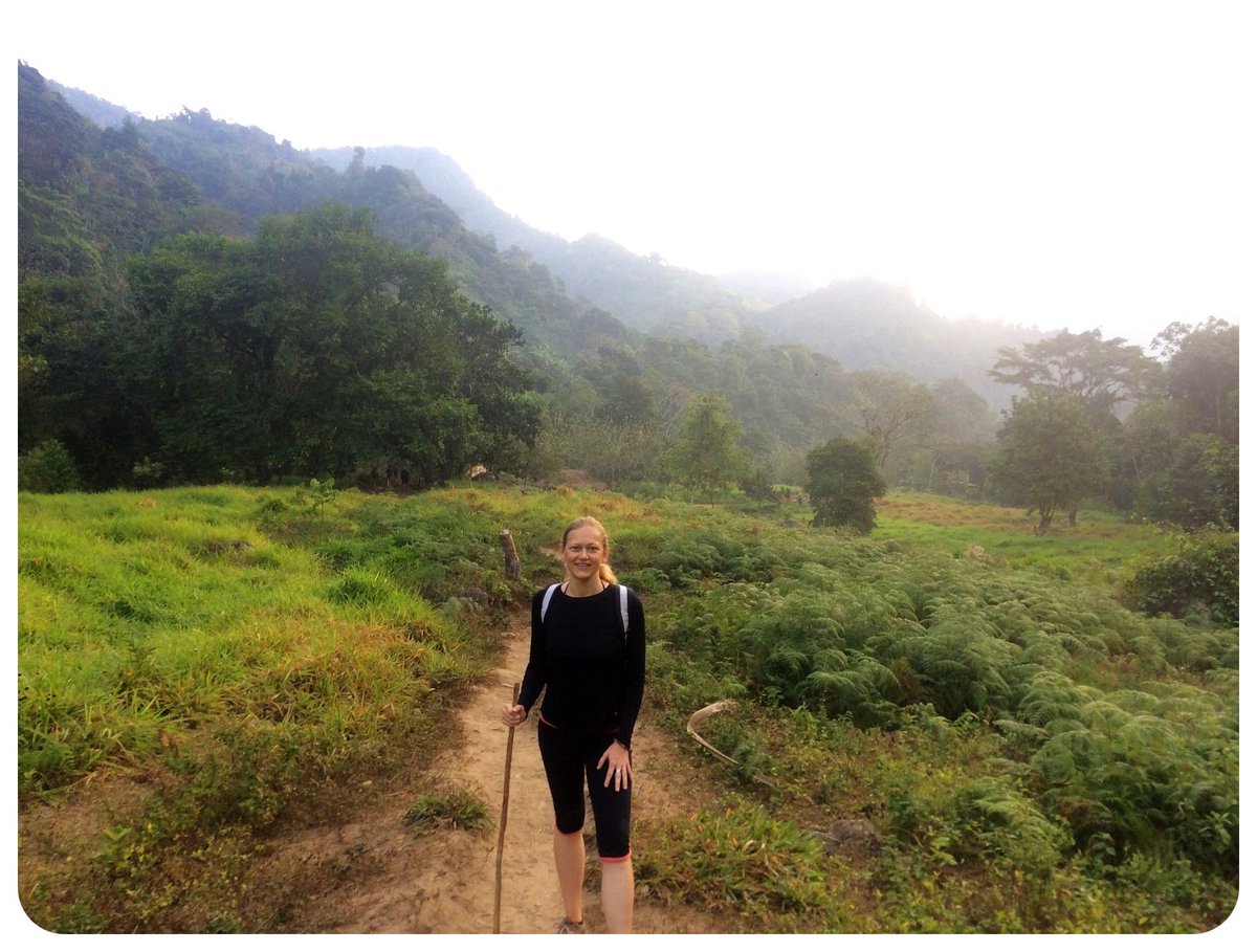 solo female travel in colombia