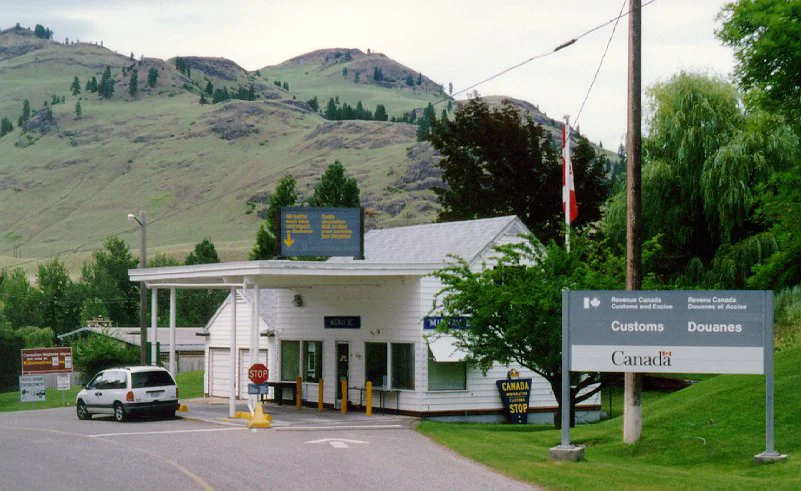 Tips for Crossing the U.S.-Canada Border