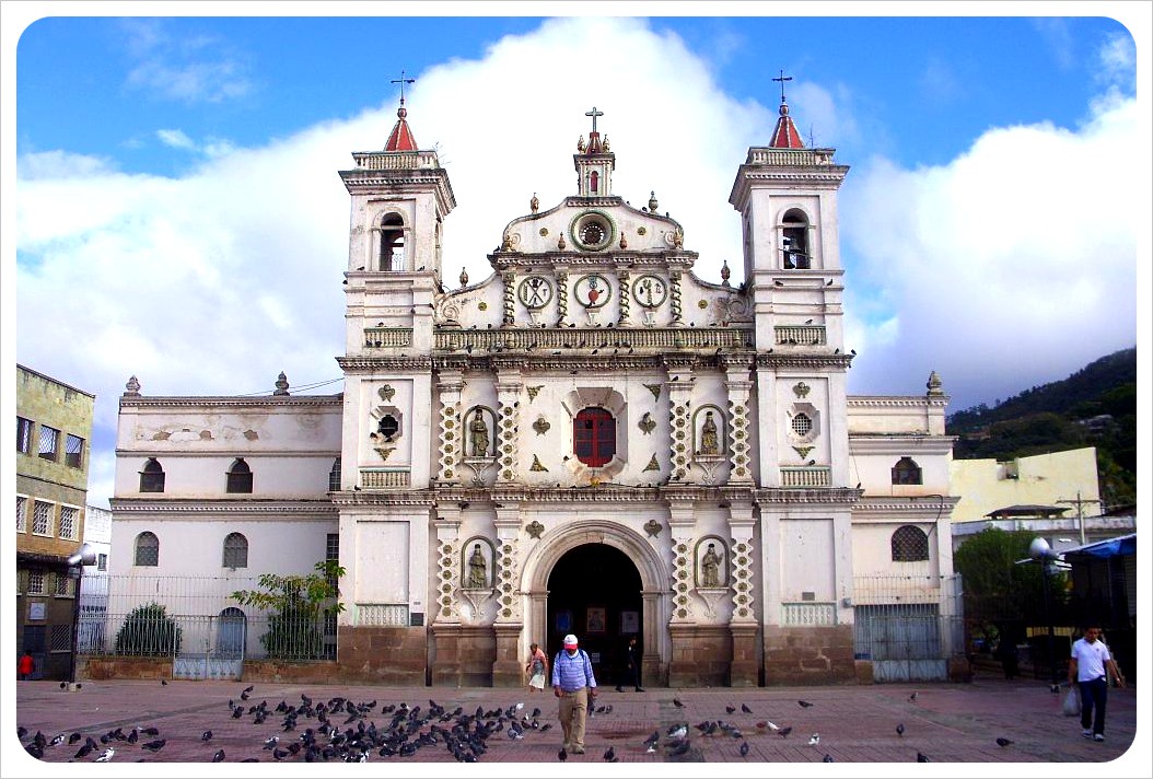 Central America travel budget