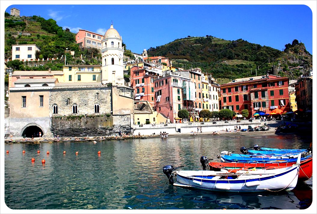 Vernazza port