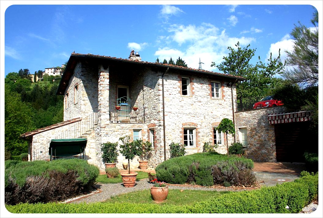 italy farmhouse