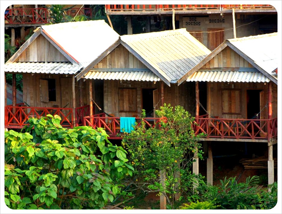 nong khiew bungalows