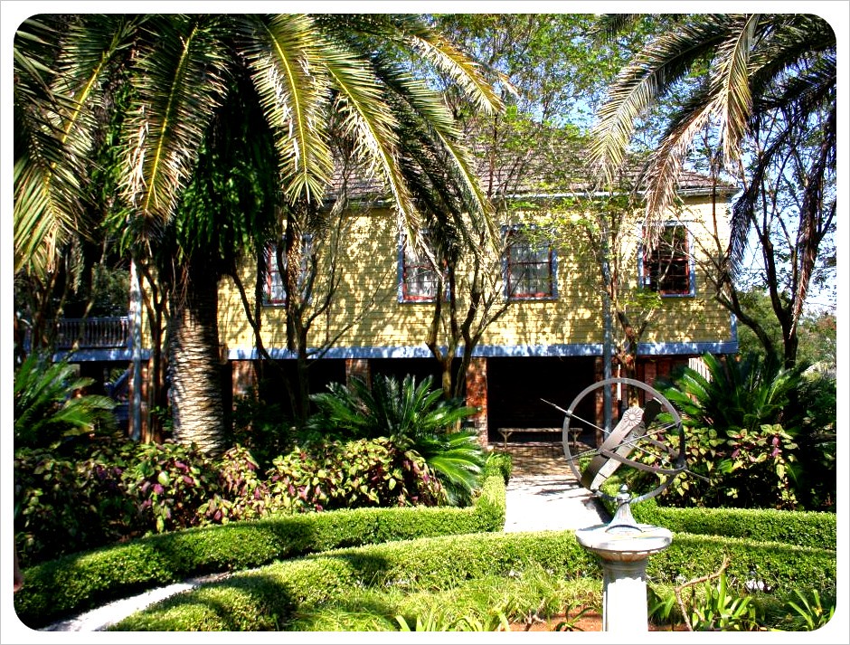 laura plantation gardens louisiana