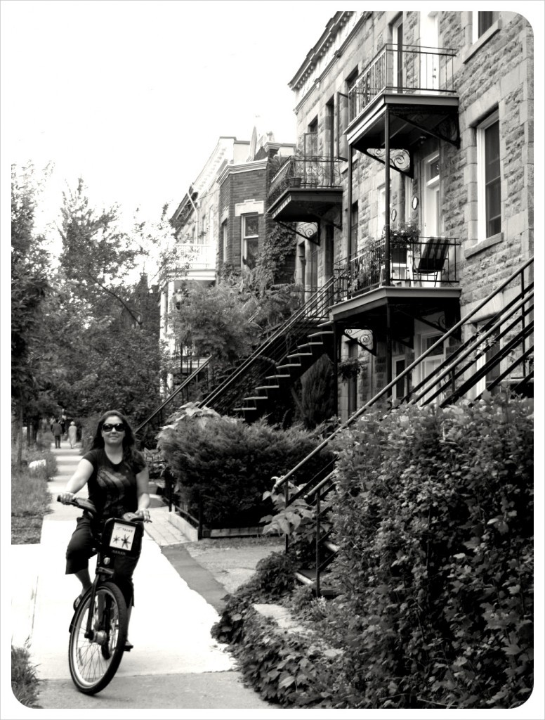 jess on bike in montreal