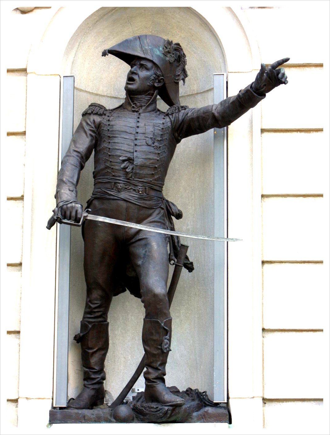 parliament sculpture quebec city