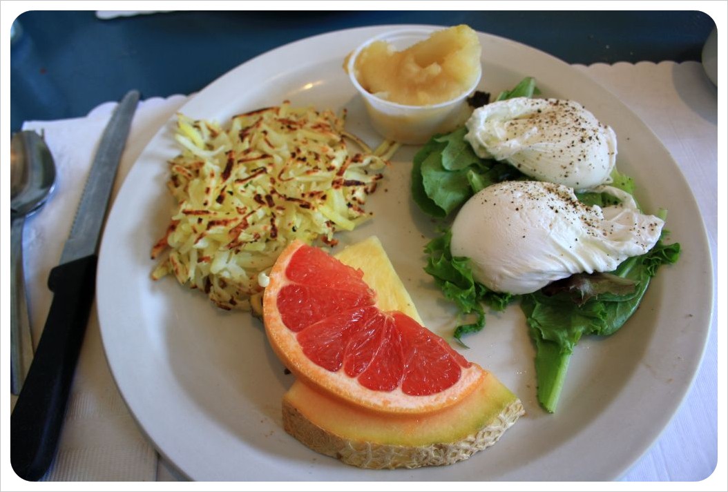 breakfast egg benedict