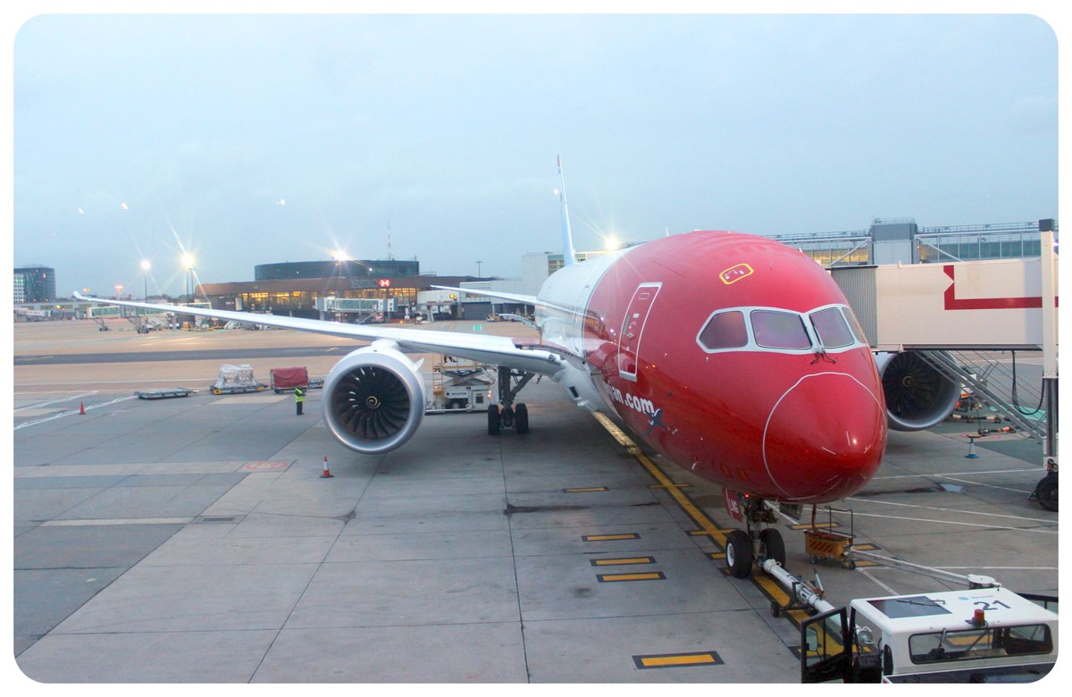 norwegian air dreamliner 787