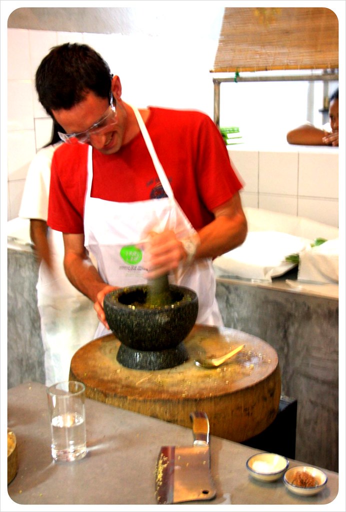 time for lime cooking class making red curry paste