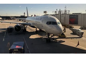 Delta SkyMiles® Gold American Express Card Review