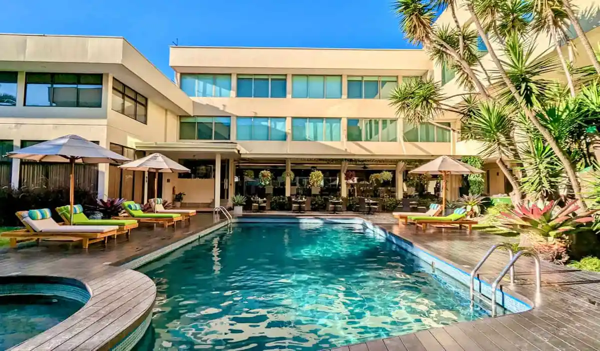 A beautiful hotel with a huge pool in San Jose, Costa Rica