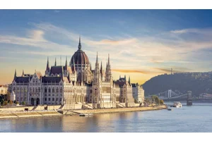 Where to Stay in Budapest: The Best Neighborhoods For Your Visit