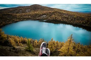 Learning to Go with the Flow When You Travel