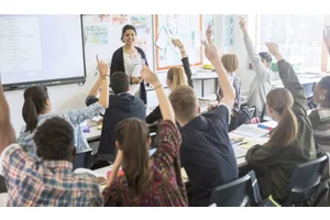 7 Best TEFL Courses for Teaching English Overseas