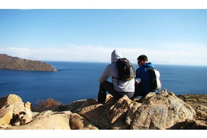 Meeting People: The Real World vs Travel World