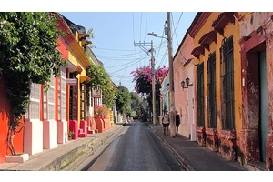 Cartagena: A City of Color, Tourists, and Food