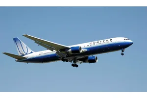 16 Reasons Why Flying United Airlines Sucks