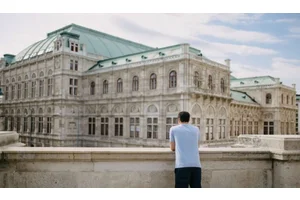 16 Things Not to Do When You Travel